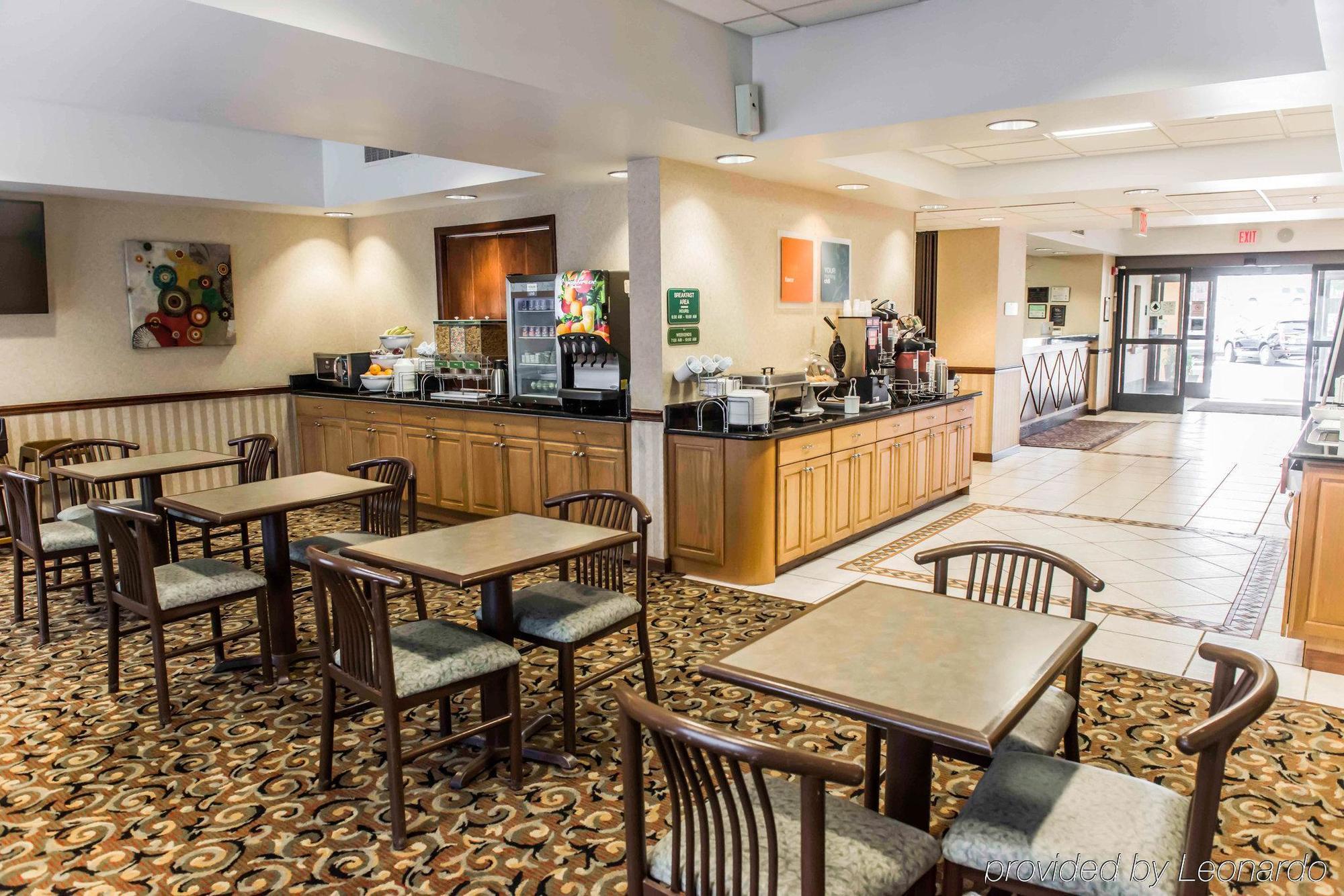 Comfort Suites Tallahassee Capitol - University Area Exterior photo