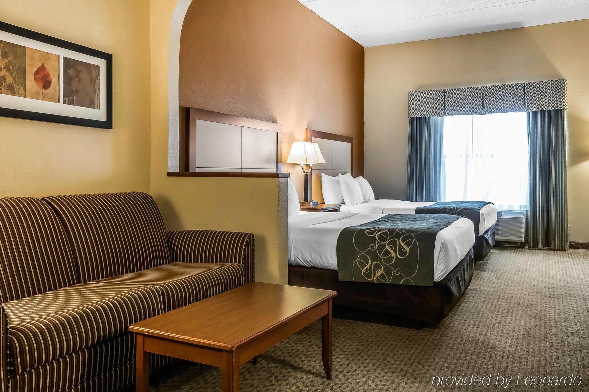Comfort Suites Tallahassee Capitol - University Area Exterior photo